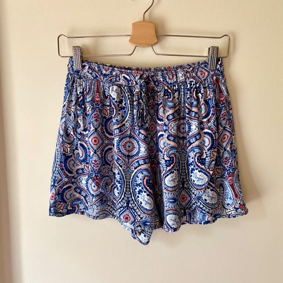 Hollister Boho Paisley Petal Shorts - Picture 1 of 5